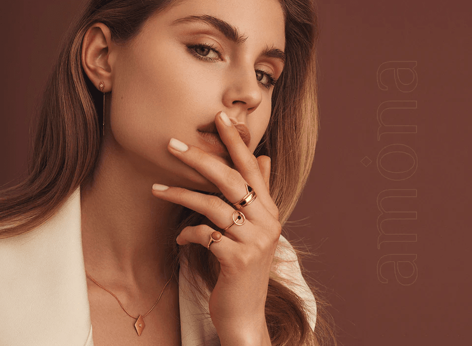 Model wearing Guhas Gems and Jewelleries fine jewelry